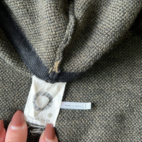 Anthropologie Akemi + Kin Terra Leopard Cardigan Green Black - Picture 8 of 10